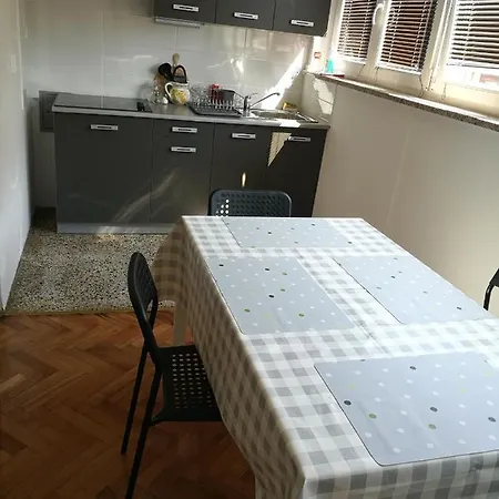 Suncani Stan Apartment Pula